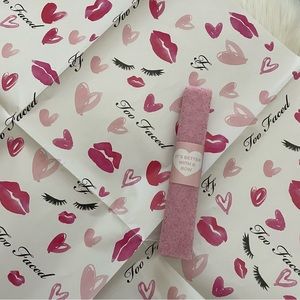 Too Faced Promo Lashes & Kisses Lips Print Wrapping Paper & Bow Ribbon Gift Set